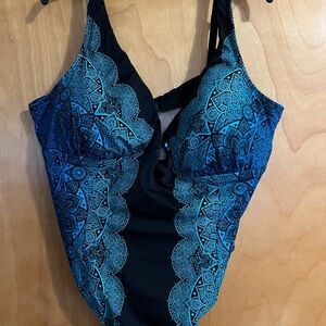 Swimsuits For All - Deep V-neck One Piece Swimsuit - 24